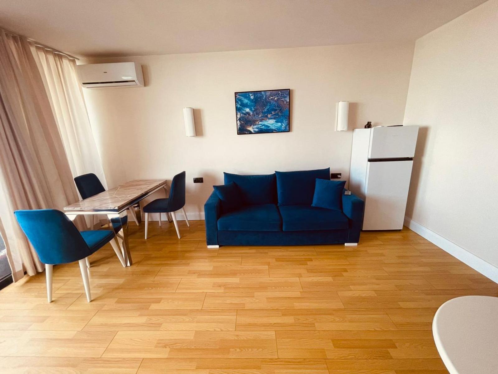 Suites Orbi City Aparthotel 巴统 外观 照片
