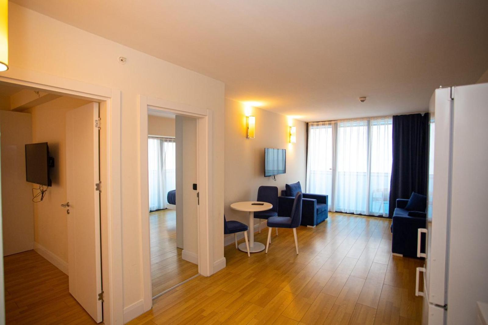 Suites Orbi City Aparthotel 巴统 外观 照片