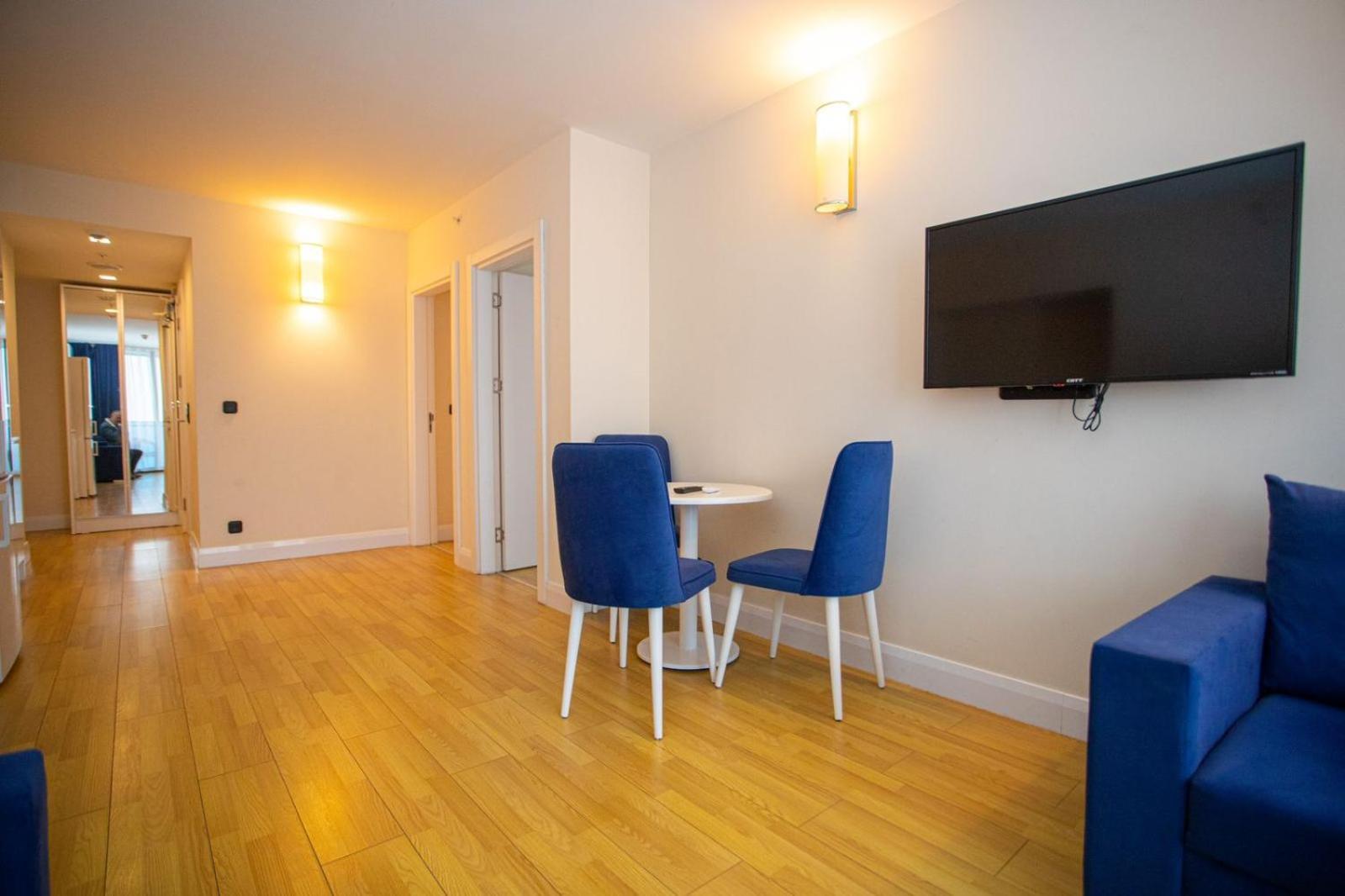 Suites Orbi City Aparthotel 巴统 外观 照片