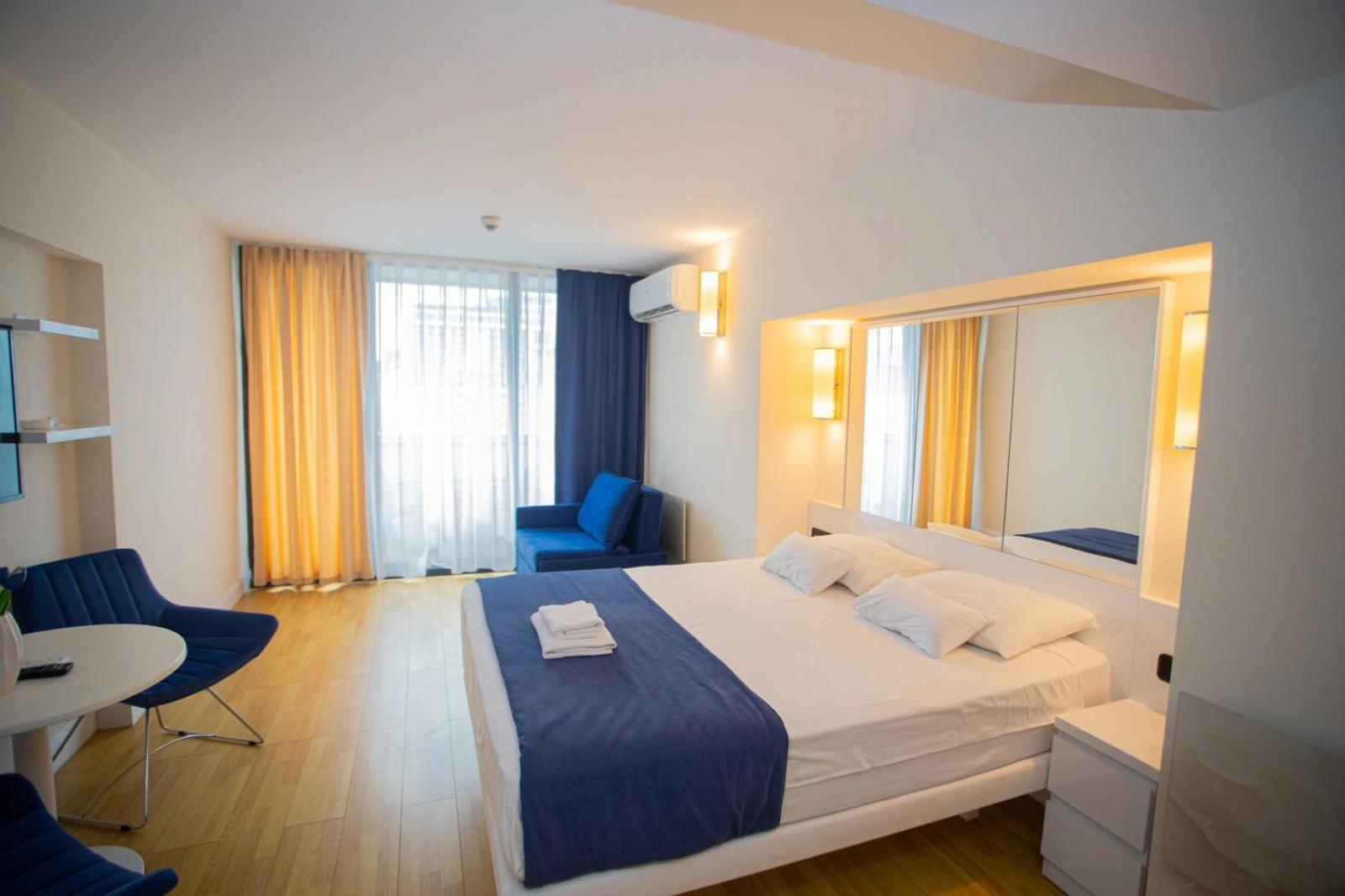 Suites Orbi City Aparthotel 巴统 外观 照片