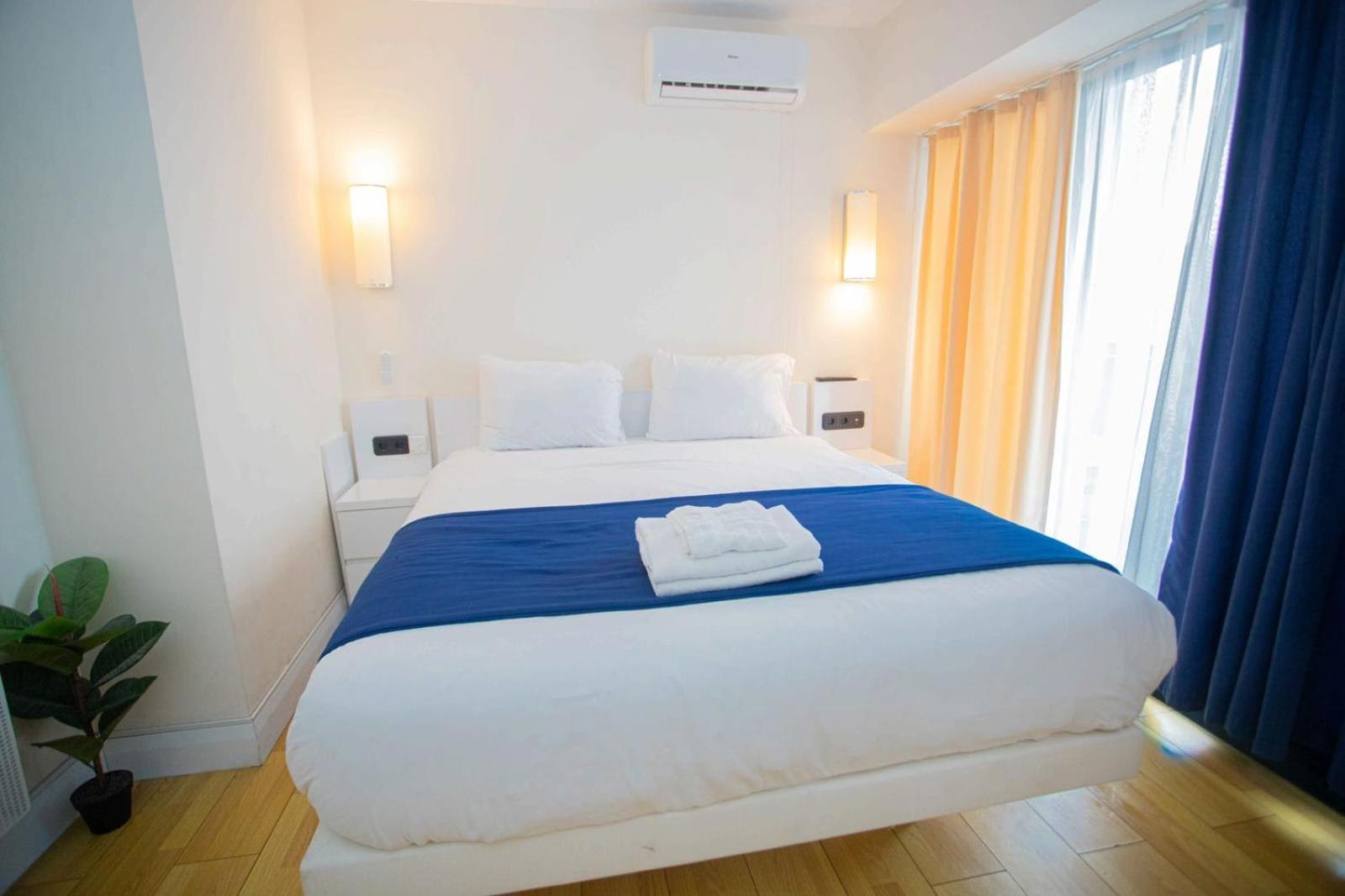 Suites Orbi City Aparthotel 巴统 外观 照片