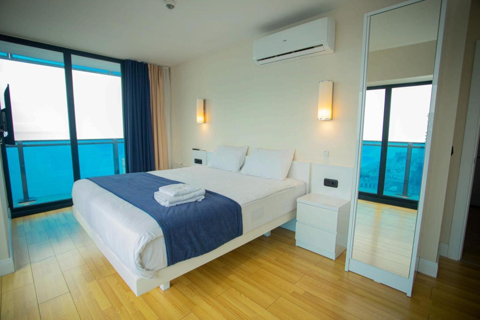 Suites Orbi City Aparthotel 巴统 外观 照片