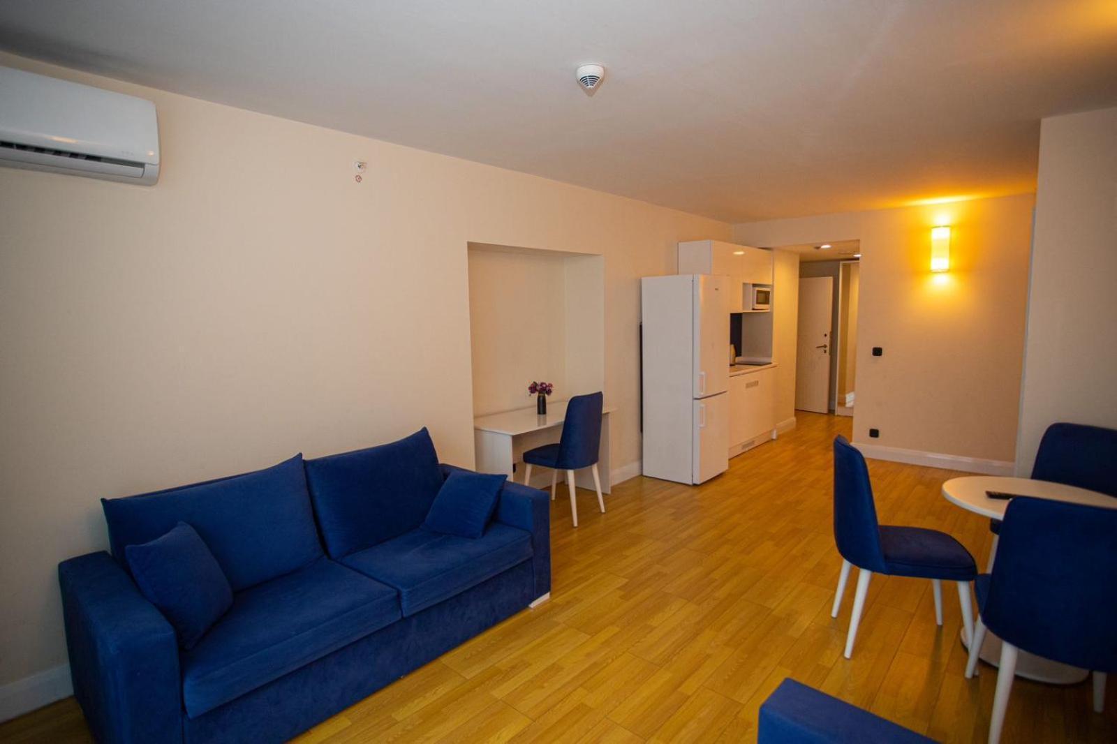 Suites Orbi City Aparthotel 巴统 外观 照片