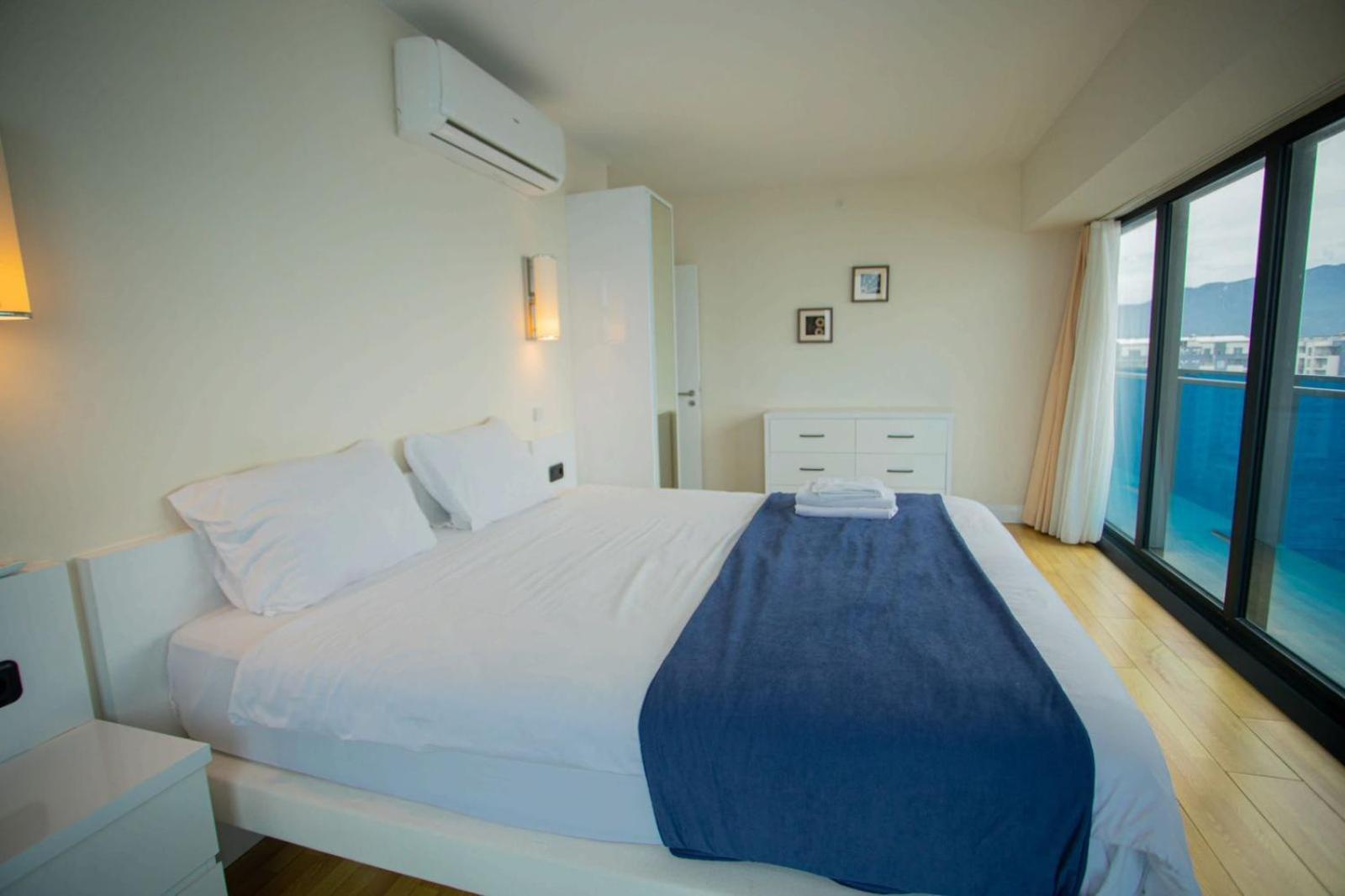 Suites Orbi City Aparthotel 巴统 外观 照片