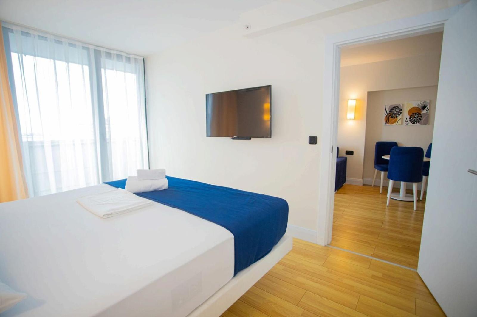 Suites Orbi City Aparthotel 巴统 外观 照片