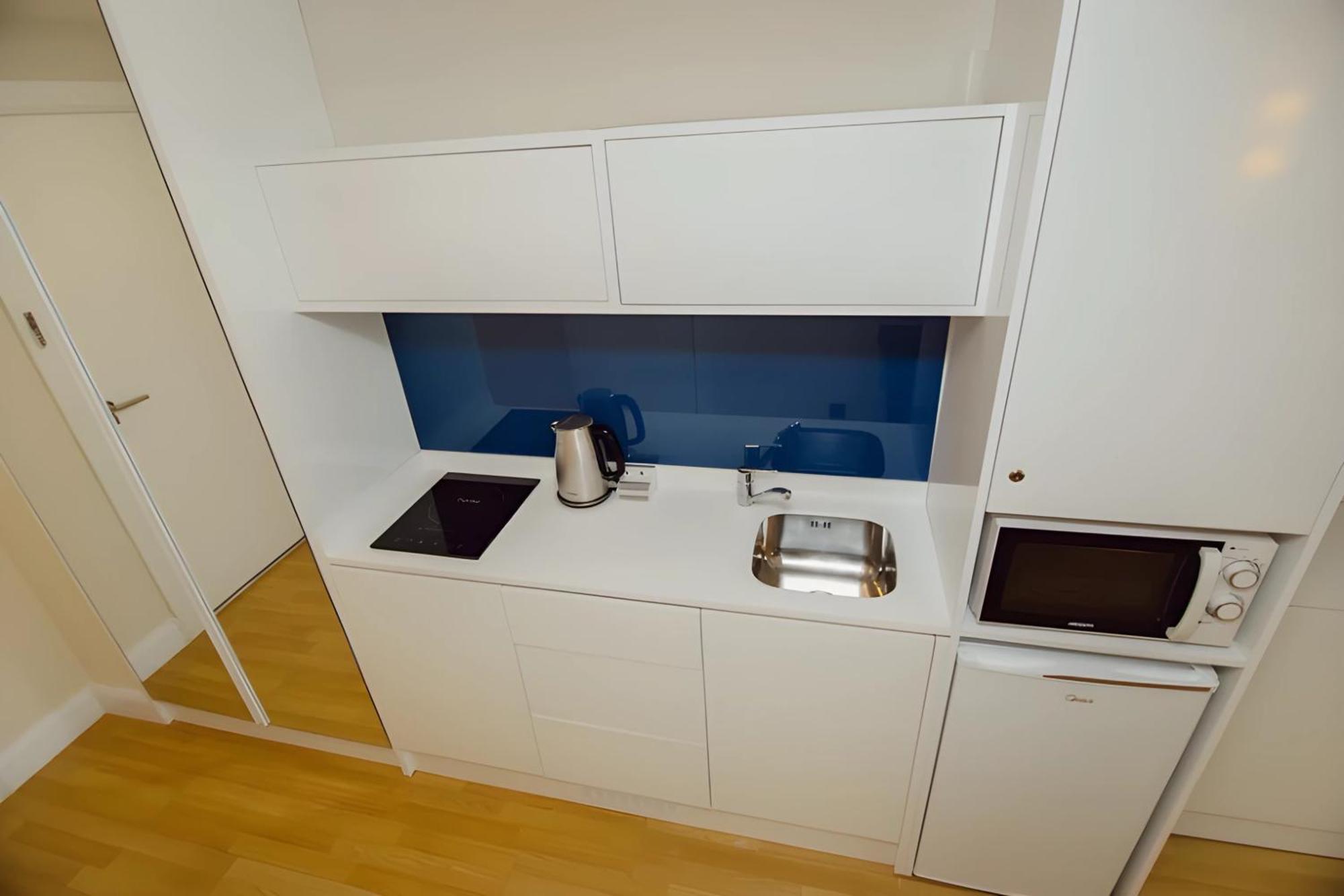 Suites Orbi City Aparthotel 巴统 外观 照片