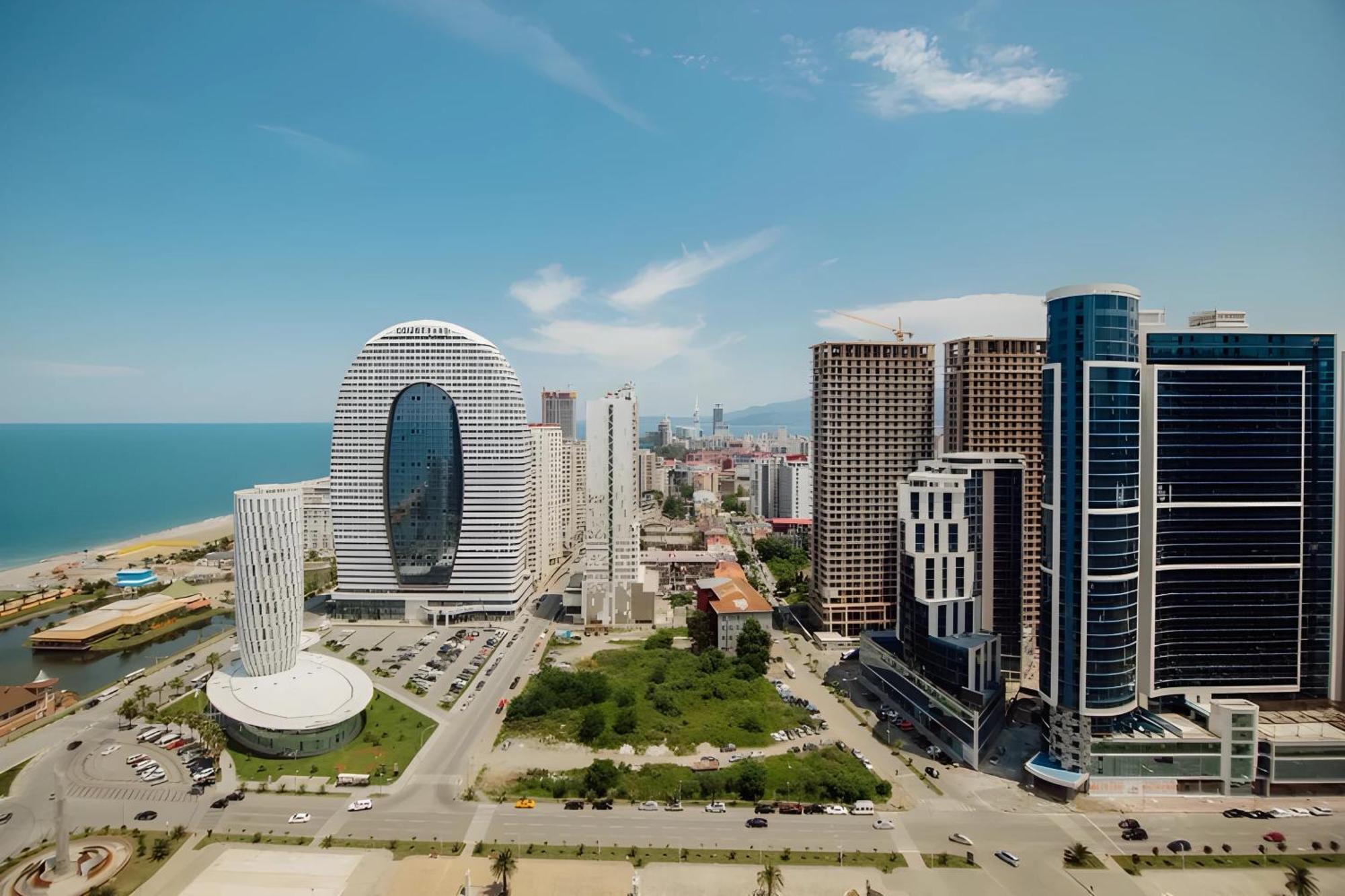 Suites Orbi City Aparthotel 巴统 外观 照片
